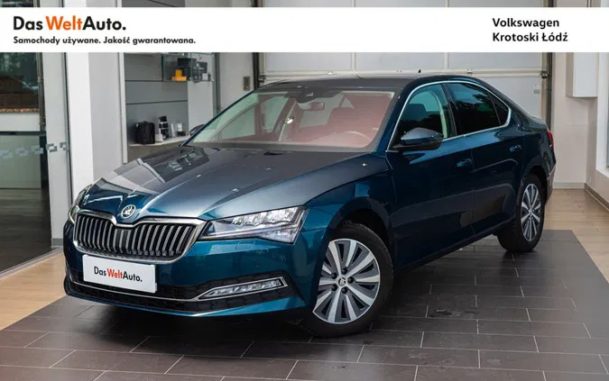 samochody osobowe Skoda Superb cena 119900 przebieg: 18422, rok produkcji 2022 z Łódź